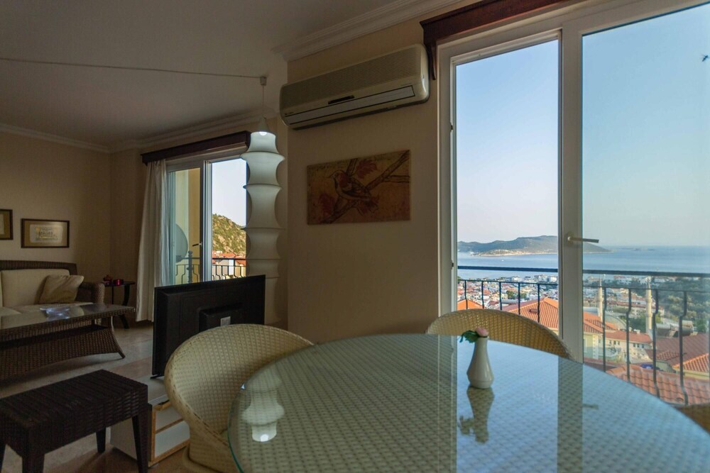Каш: Sea View Flat 5 min to Ancient City in Kas