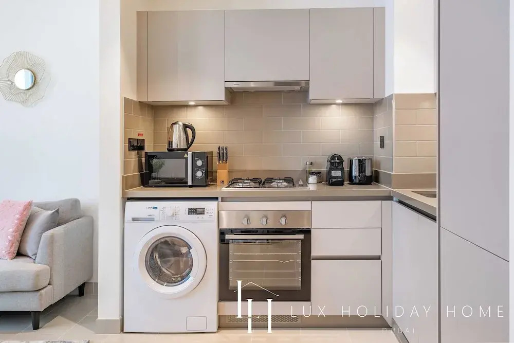 Дубай: LUX  The Executive Sobha Suite 2
