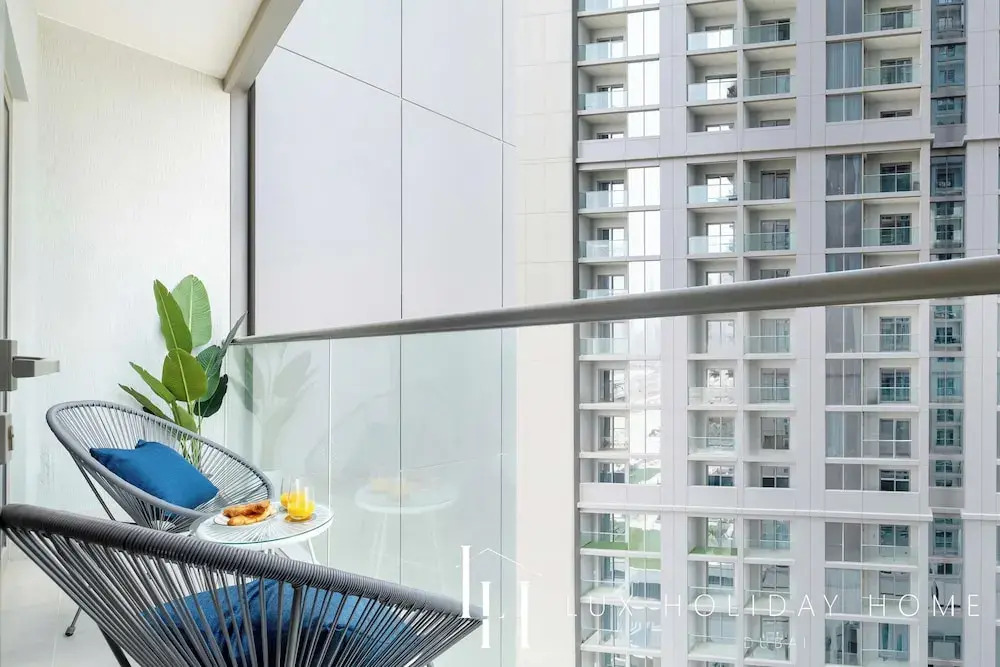 Дубай: LUX  The Executive Sobha Suite 2