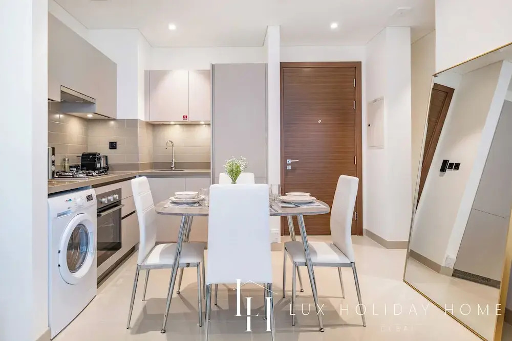Дубай: LUX  The Executive Sobha Suite 2