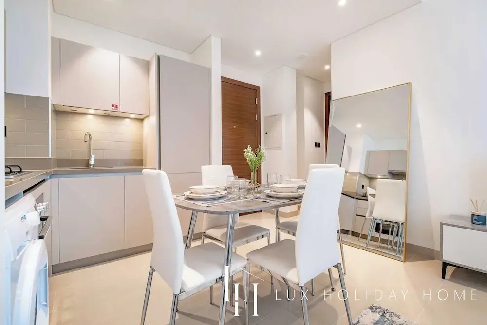 Дубай: LUX  The Executive Sobha Suite 2