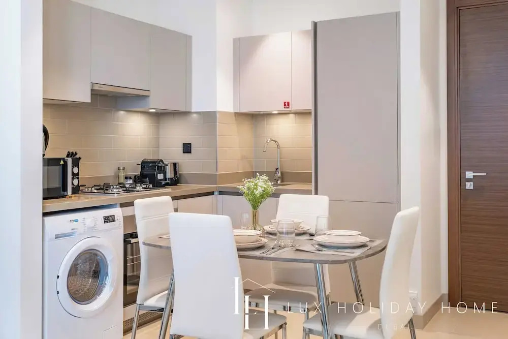 Дубай: LUX  The Executive Sobha Suite 2