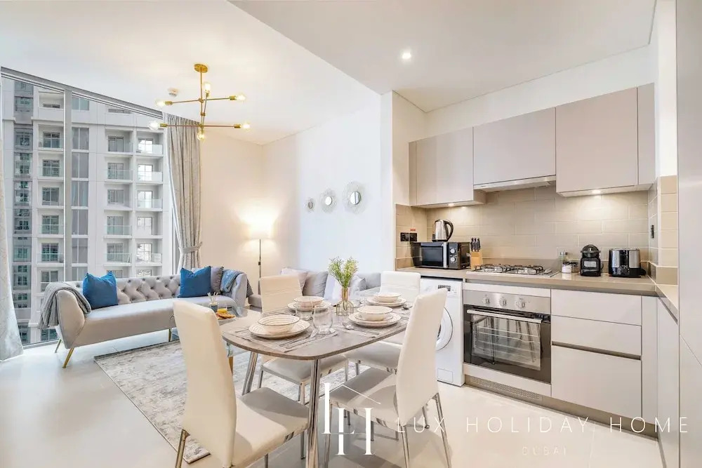 Дубай: LUX  The Executive Sobha Suite 2
