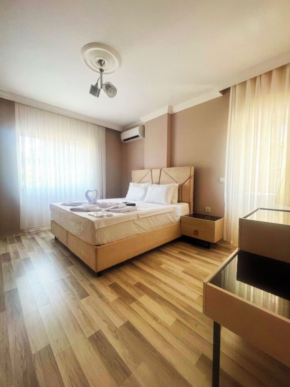 Арсин: Seabird Suite Hotel