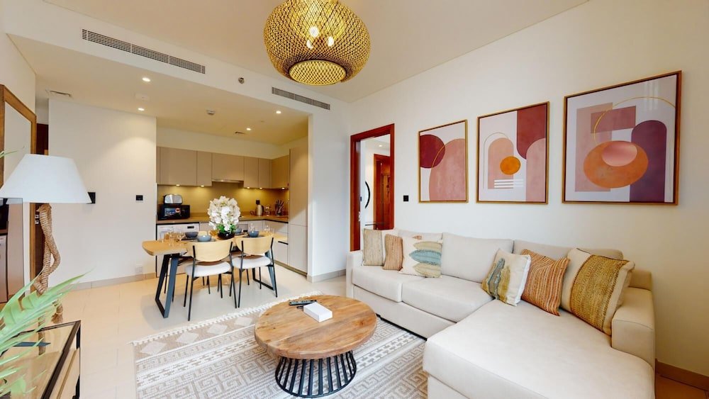 Дубай: Al Meydan Creek Vista Reserve A 2607
