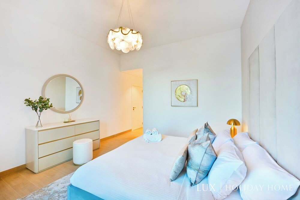 Дубай: LUX  Le Pont Skyline View Suite 1
