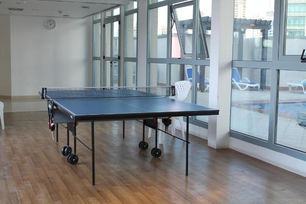 Дубай: 1 BHK Apartment with Pool & Gym Near to Marina Mall & Beach