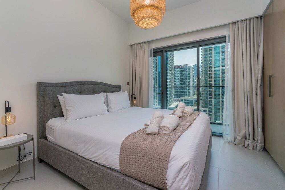 Дубай: Luxury Burj Royale in the heart of Downtown