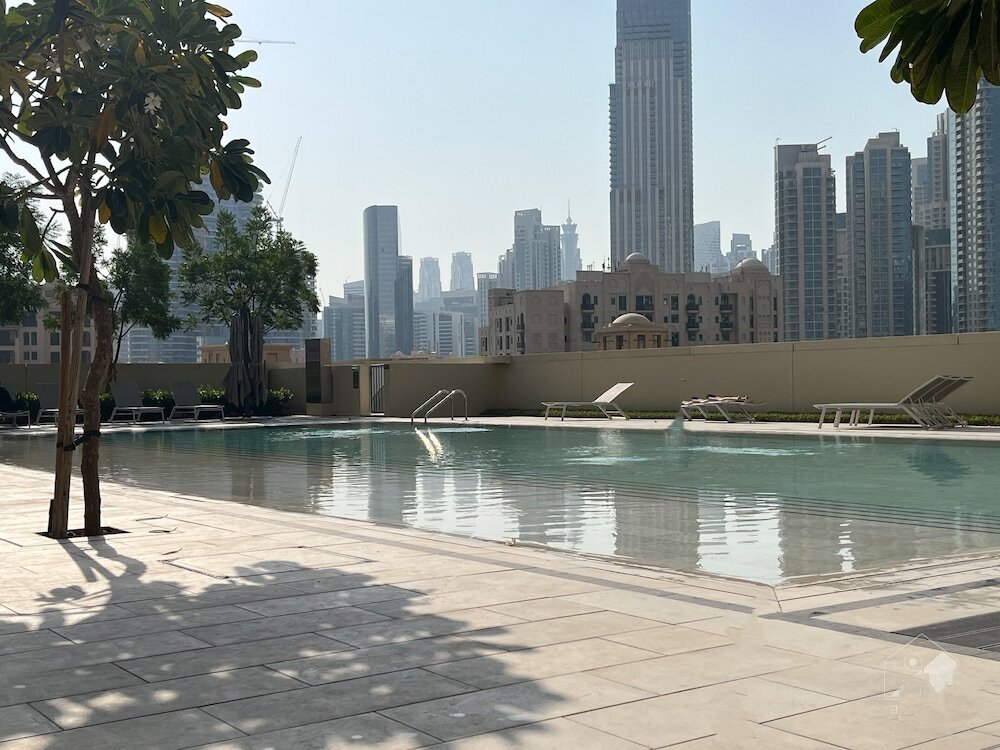 Дубай: Luxury Burj Royale in the heart of Downtown