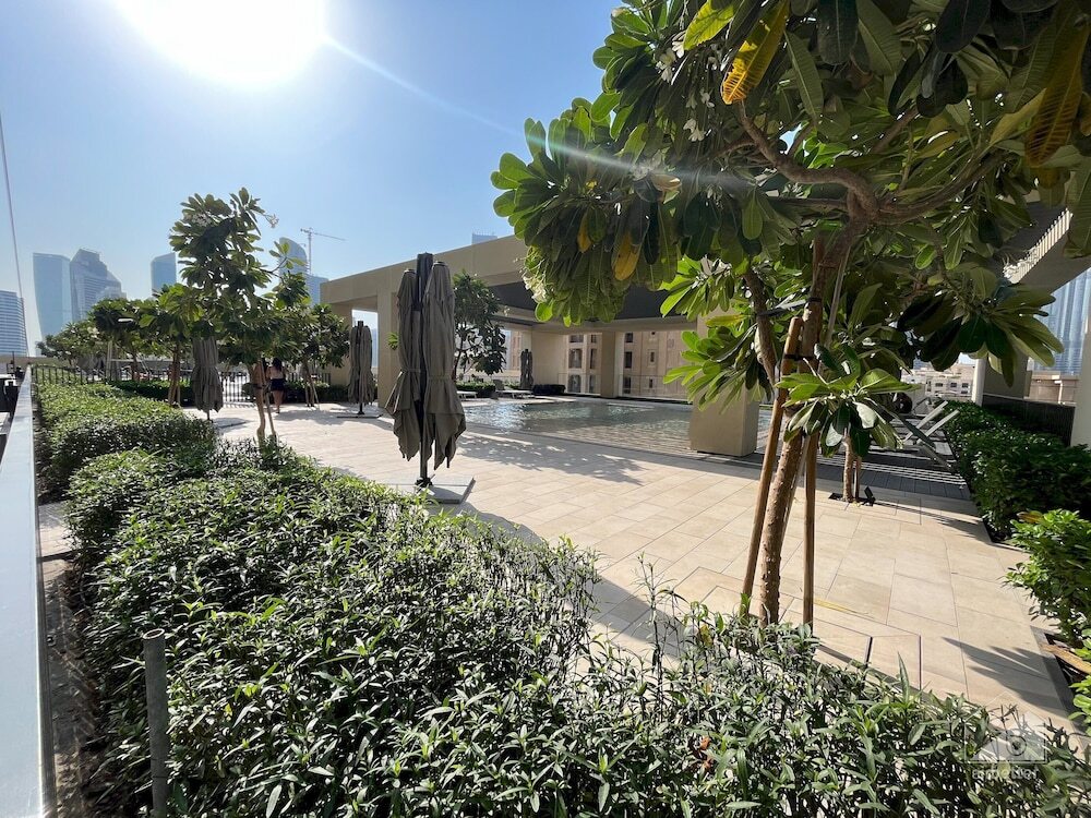 Дубай: Luxury Burj Royale in the heart of Downtown