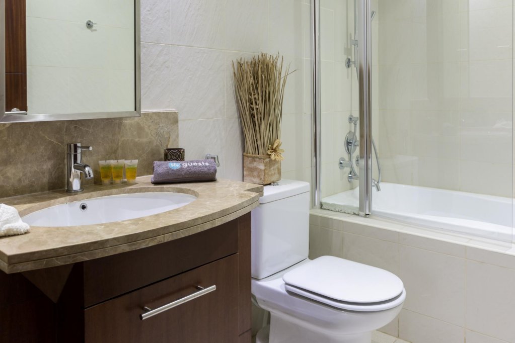 Дубай: Luxurious ans spacious apartment in Dowtown Dubai