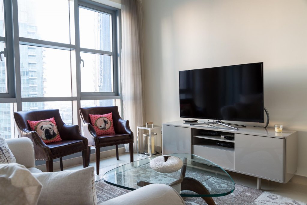Дубай: Luxurious ans spacious apartment in Dowtown Dubai