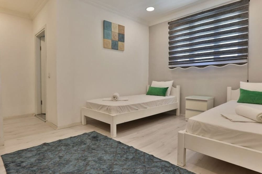 Сарыбелен: Villa Zeyno 1 bed Villa With Pool Breakfast Included
