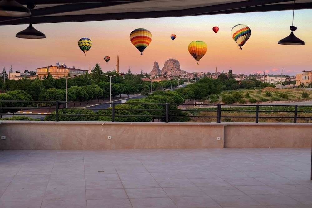 Учисар: White house cappadocia