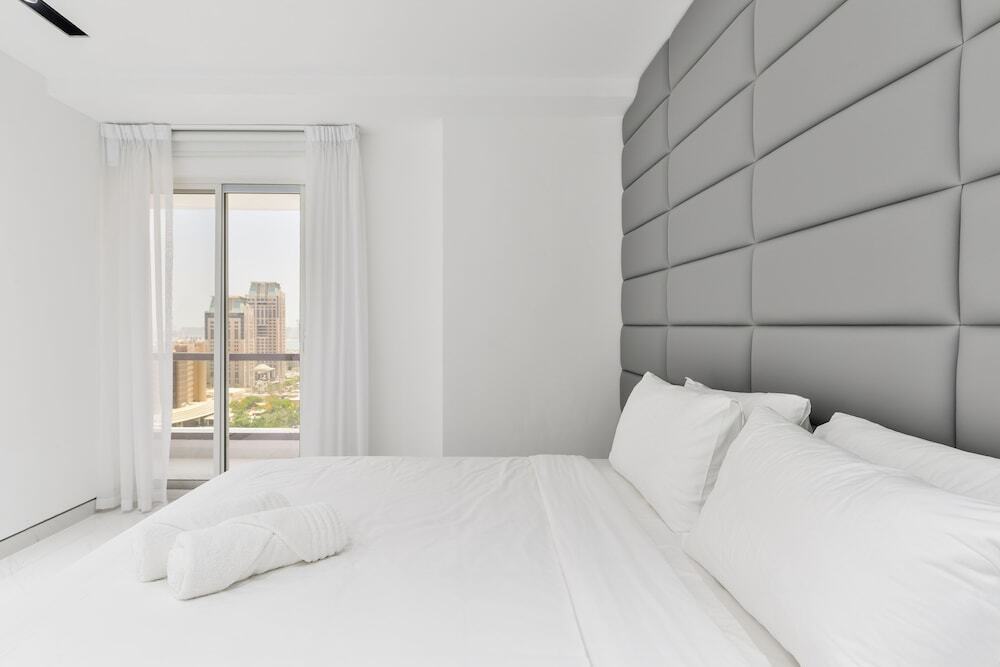 Дубай: Waterfront Luxury 3plus1 BR in JBR Dubai
