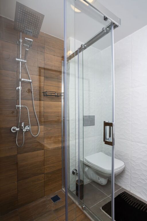 Измир: 8 Rooms House