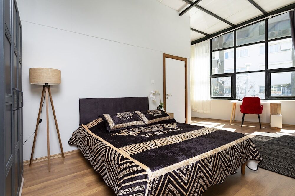 Измир: 8 Rooms House