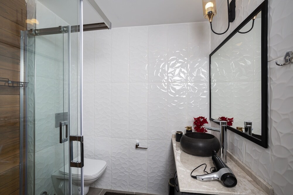 Измир: 8 Rooms House