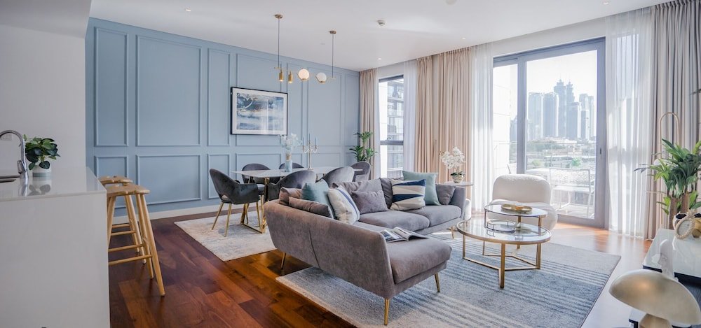 Дубай: Aya - Awe-inspiring 2BR in City Walk with Balcony