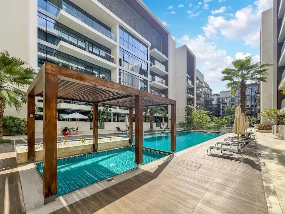 Дубай: Aya - Awe-inspiring 2BR in City Walk with Balcony