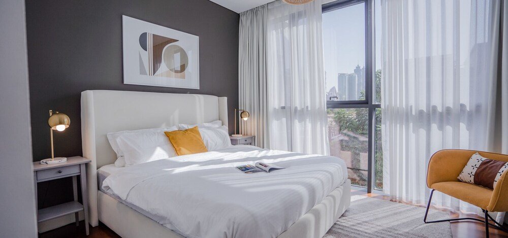 Дубай: Aya - Awe-inspiring 2BR in City Walk with Balcony