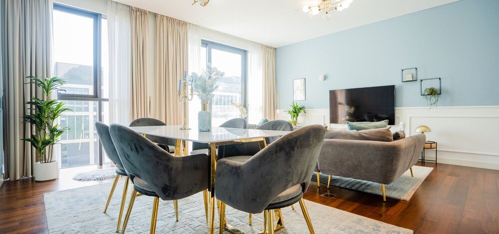 Дубай: Aya - Awe-inspiring 2BR in City Walk with Balcony