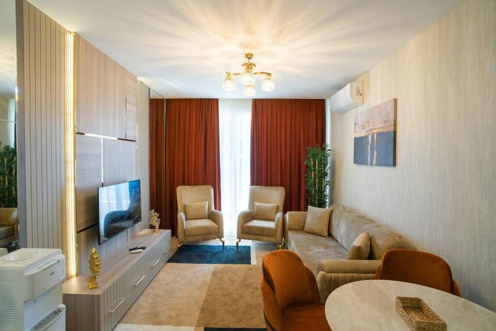 Стамбул: Fancy 2 1 Apt 2 Bathrooms - Core Living