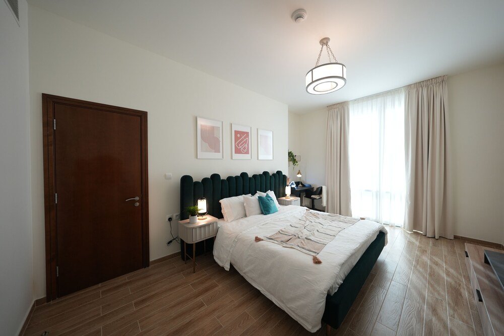 Дубай: Yogi - Lake-Side Fancy Apartment Near Dubai Mall