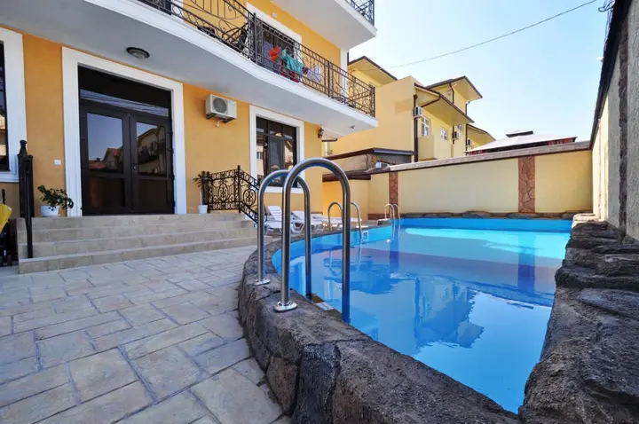 Анапа: Guest House VOSKHOD