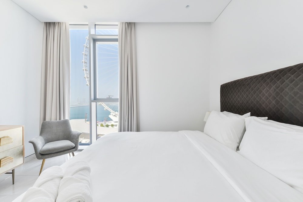 Дубай: Spectacular 3BR plus 1 - DUBAI EYE view
