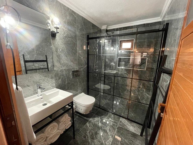 Акьяка: Roch House No:3