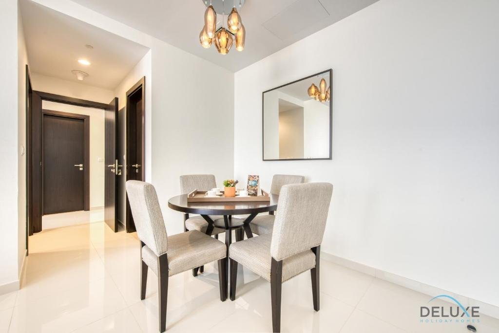 Дубай: Luxury 1 Bedroom Apartment at DAMAC Celestia by Deluxe Holiday Homes