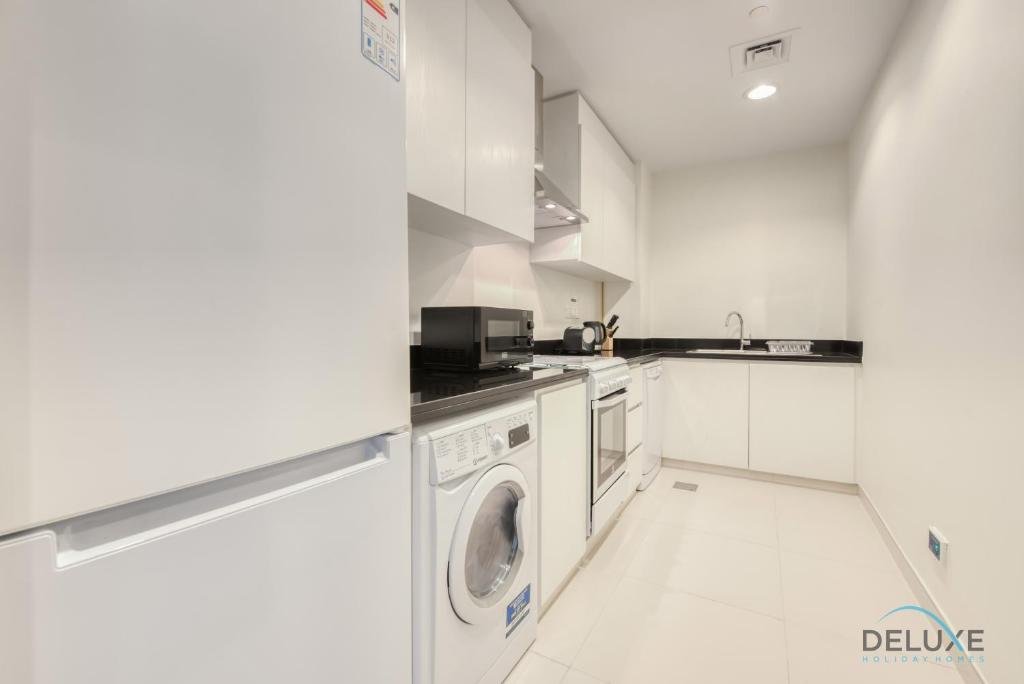 Дубай: Luxury 1 Bedroom Apartment at DAMAC Celestia by Deluxe Holiday Homes