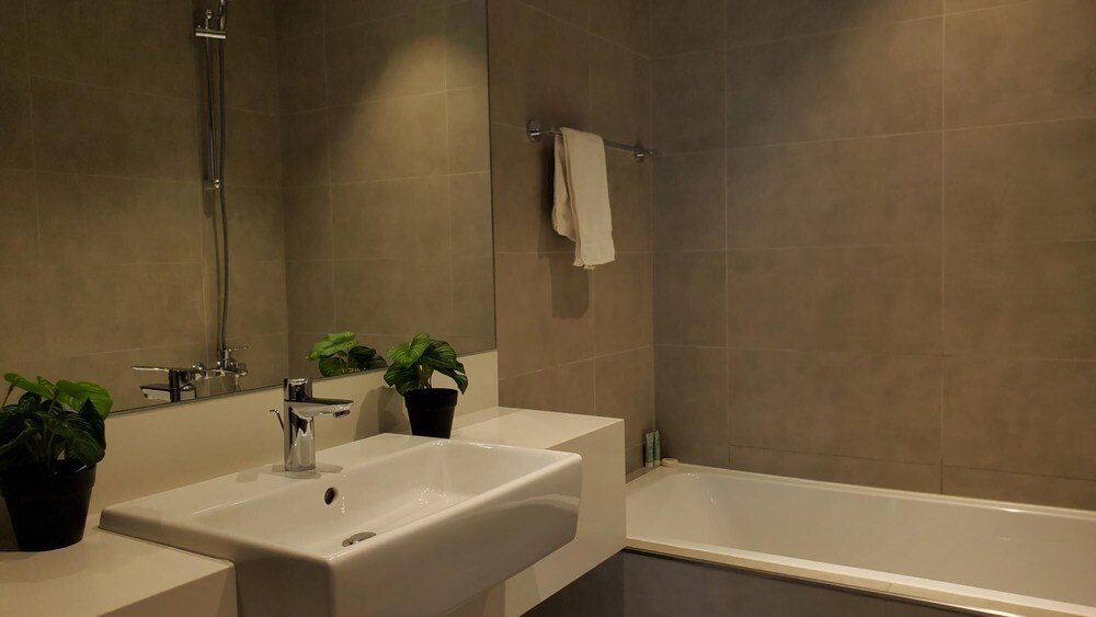 Дубай: Lavish 1bedroom in District 1