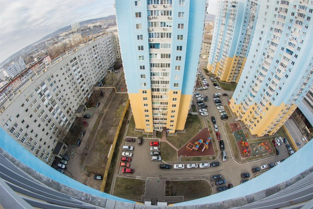 Саратов: Огни Саратова на улице имени Е.И. Пугачёва 49