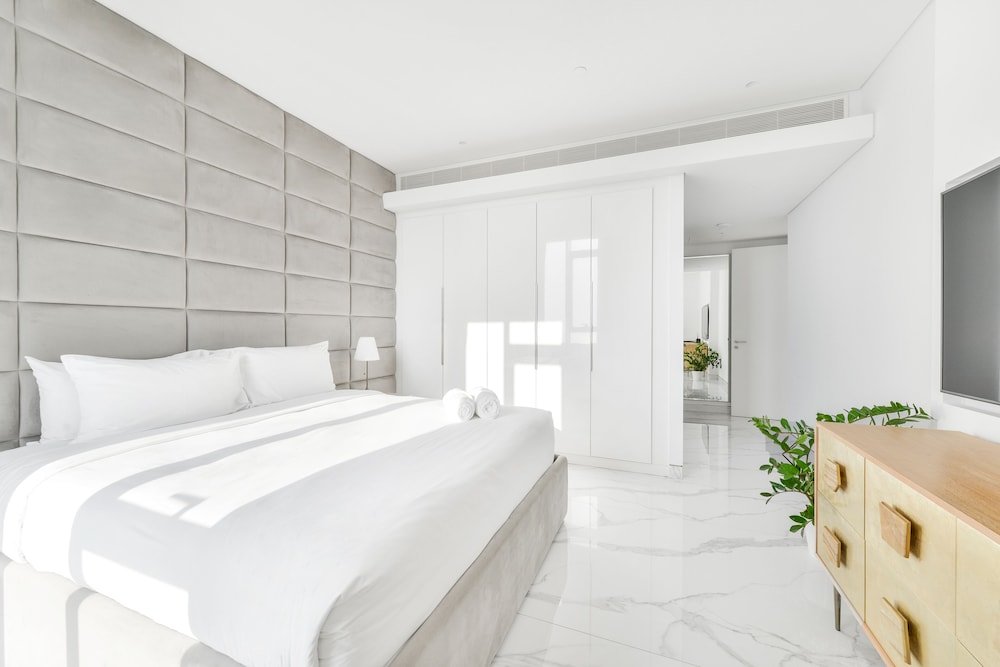 Дубай: Luxe 3BR with maids room in Bluewaters