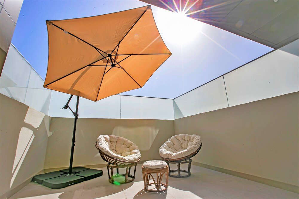 Дубай: Stunning Studio With Balcony at Park View Dubai