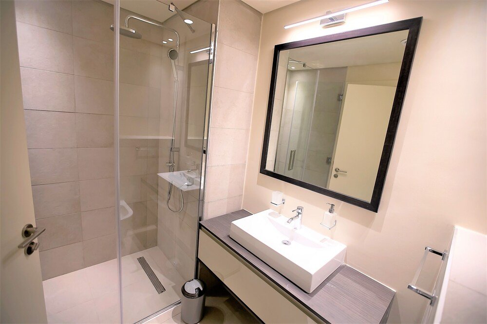 Дубай: Stunning Studio With Balcony at Park View Dubai