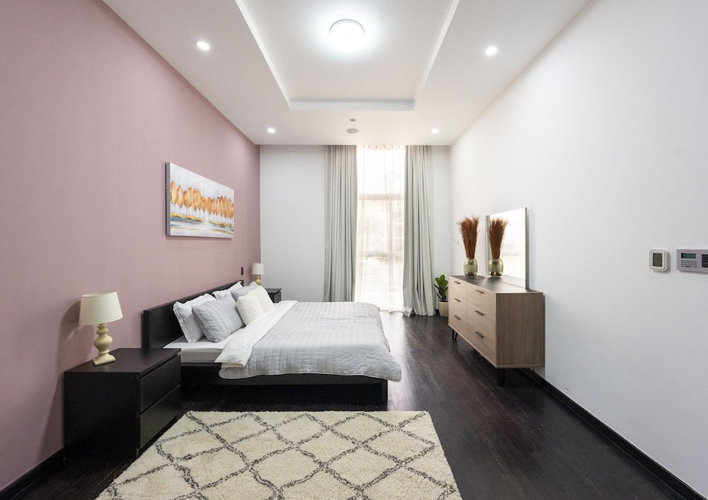 Дубай: Modern beachfront 1BR apartment