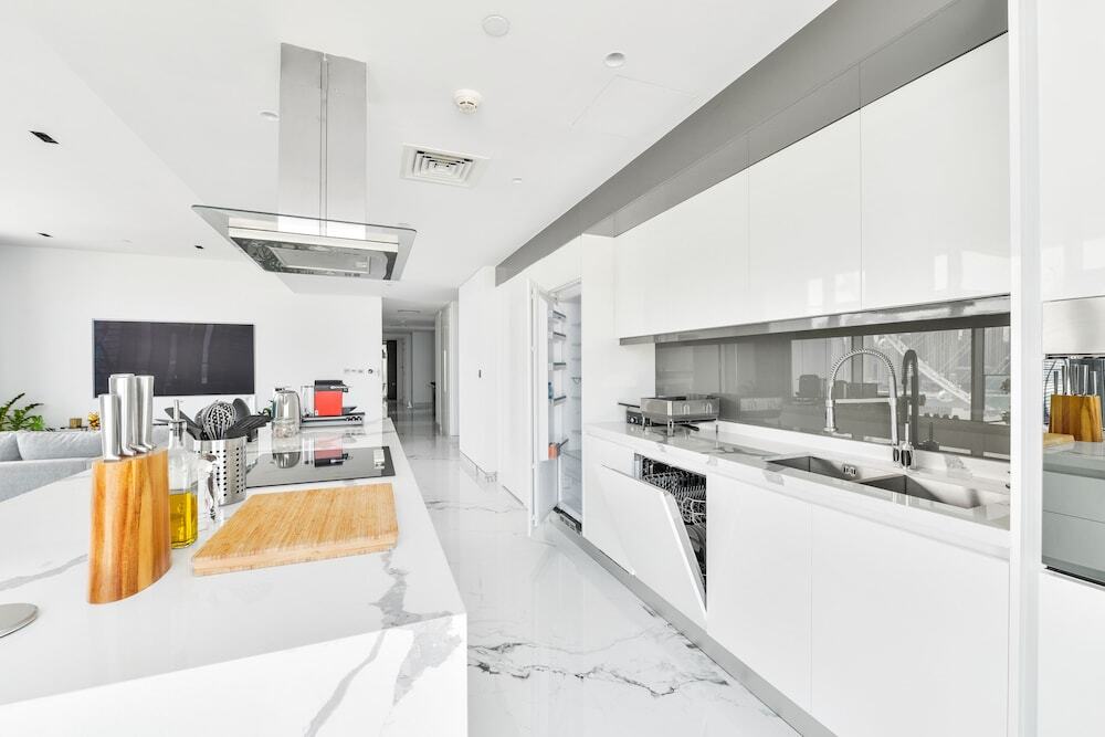 Дубай: Luxurious 3BR w maidroom in BLUEWATERS