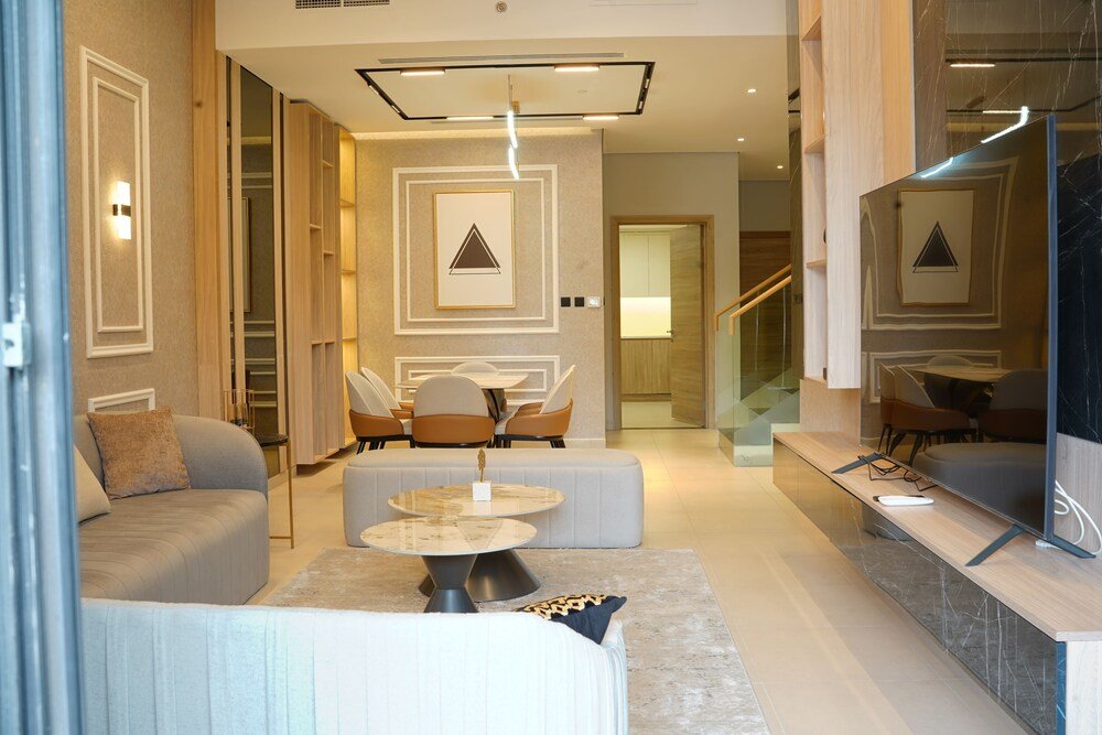 Дубай: Luxurious Duplex apartment with 4bhk