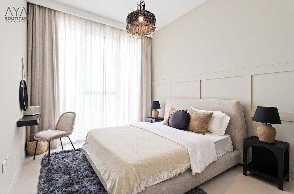 Дубай: Aya - Outstanding 1BR Apartment With Amazing Creek Views