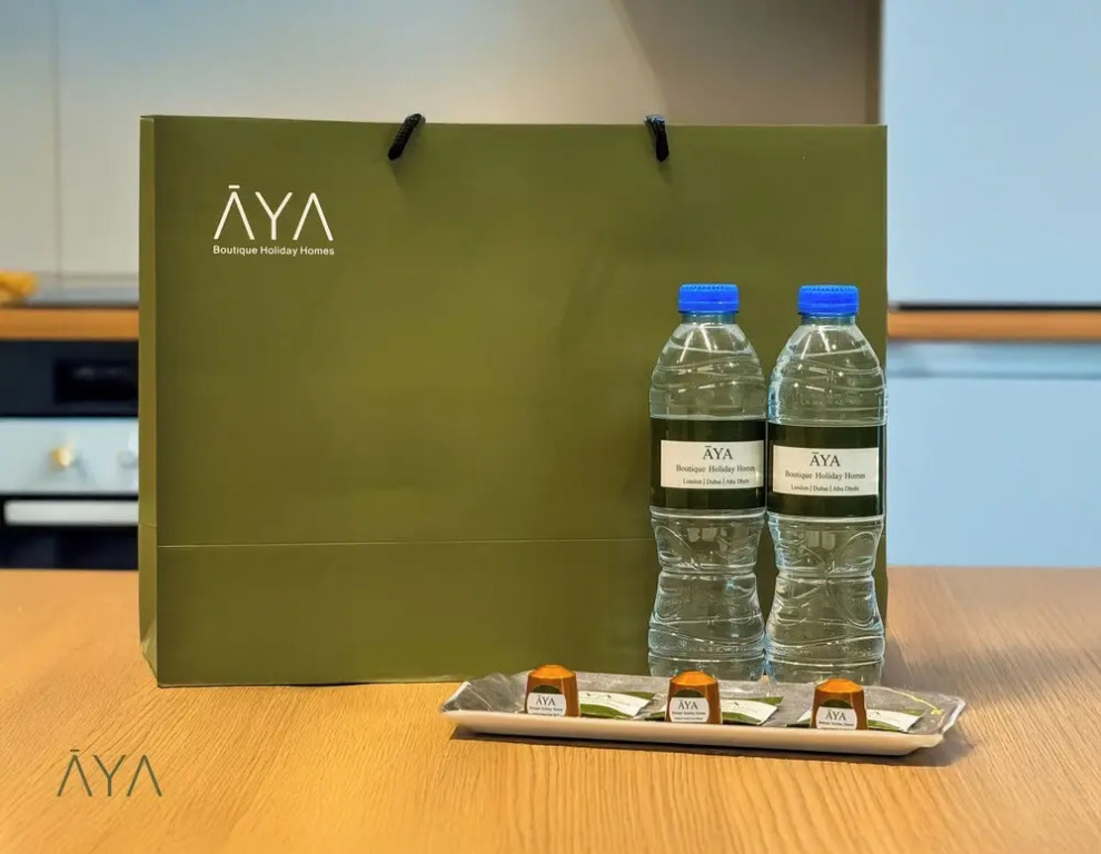 Дубай: Aya - Outstanding 1BR Apartment With Amazing Creek Views