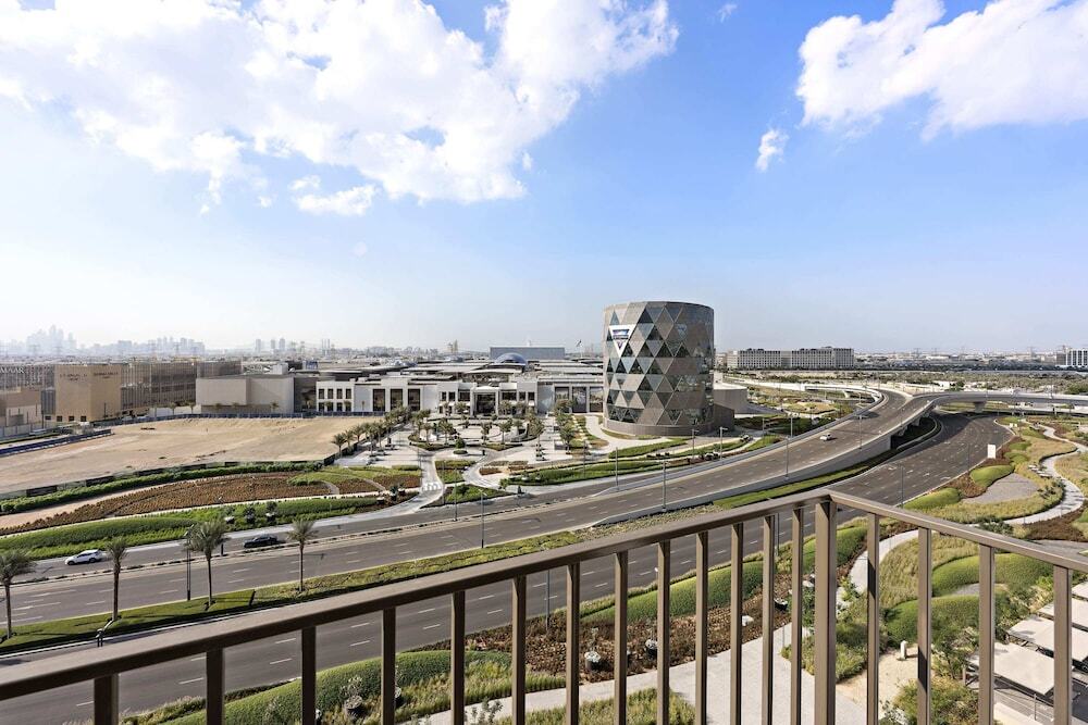 Дубай: Silkhaus Collective, Dubai Hills