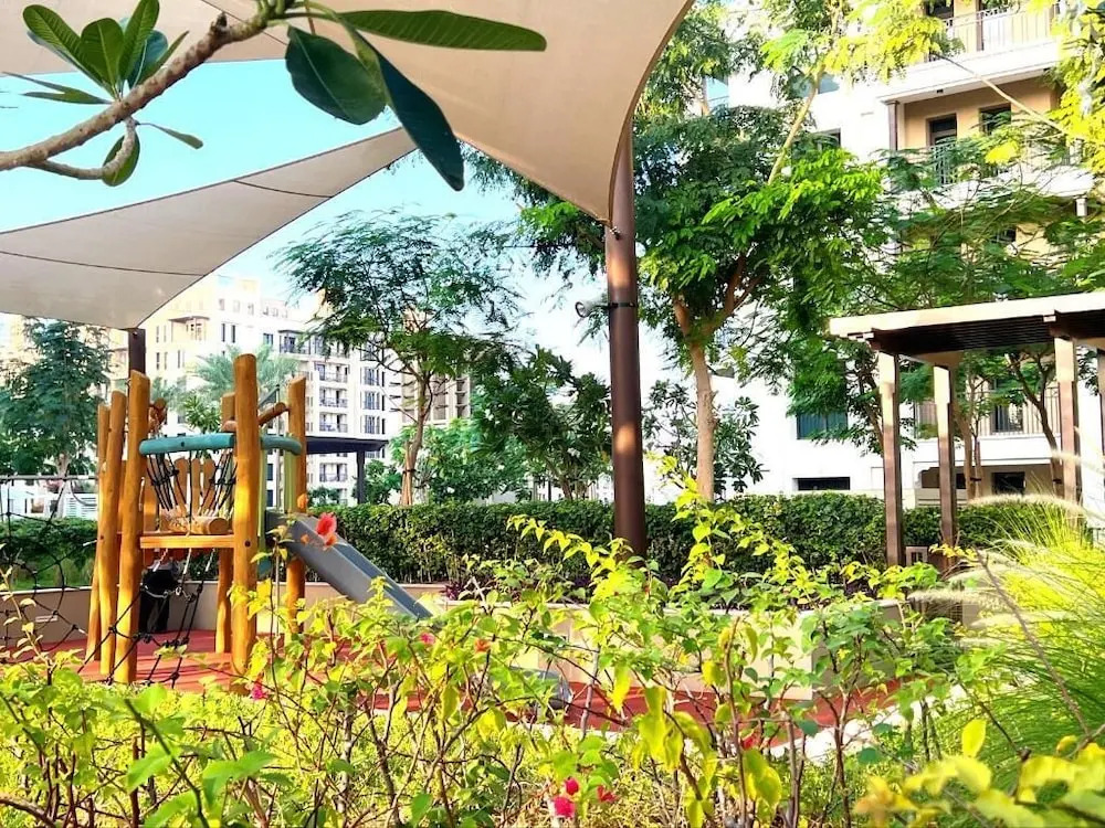 Дубай: Aya - Modern 1BR Apartment with Balcony in Rahaal 2