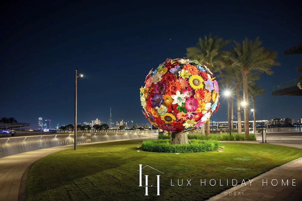 Дубай: LUX  The Dubai Creek View Suite