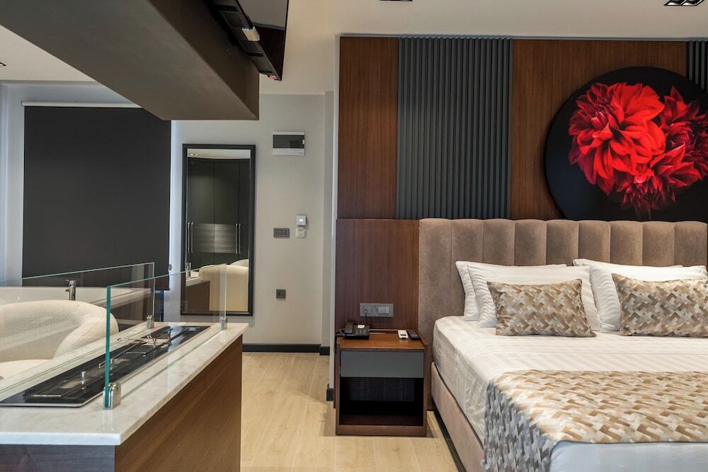 Сайл: La Miel Suites Sile