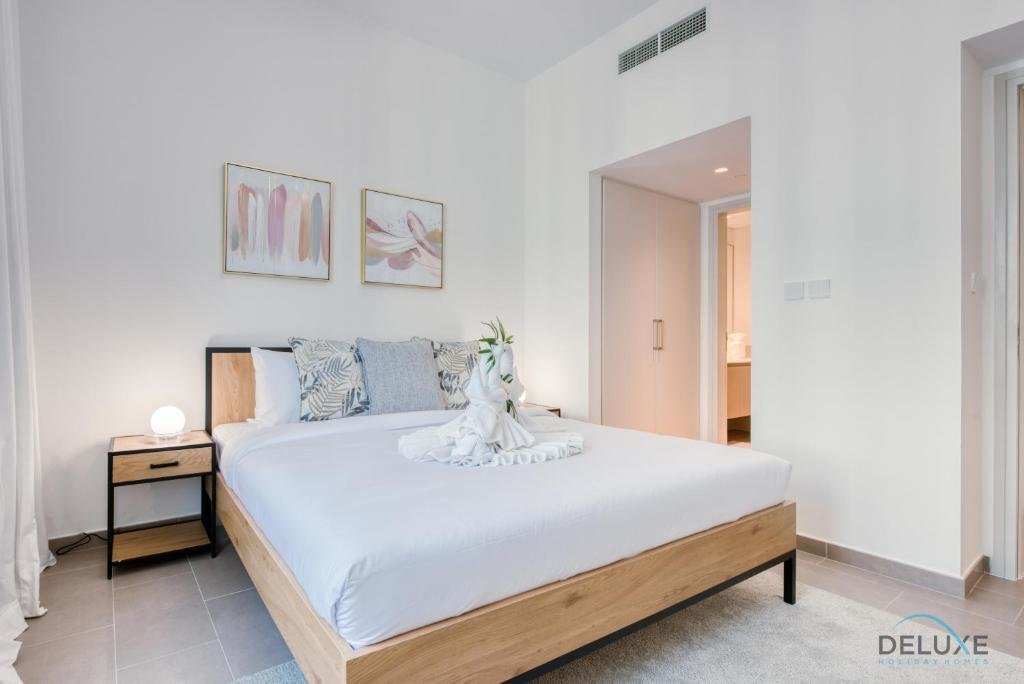Дубай: Adorable 2BR at Park Heights Dubai Hills by Deluxe Holiday Homes