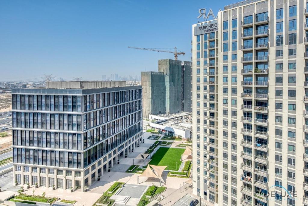 Дубай: Adorable 2BR at Park Heights Dubai Hills by Deluxe Holiday Homes