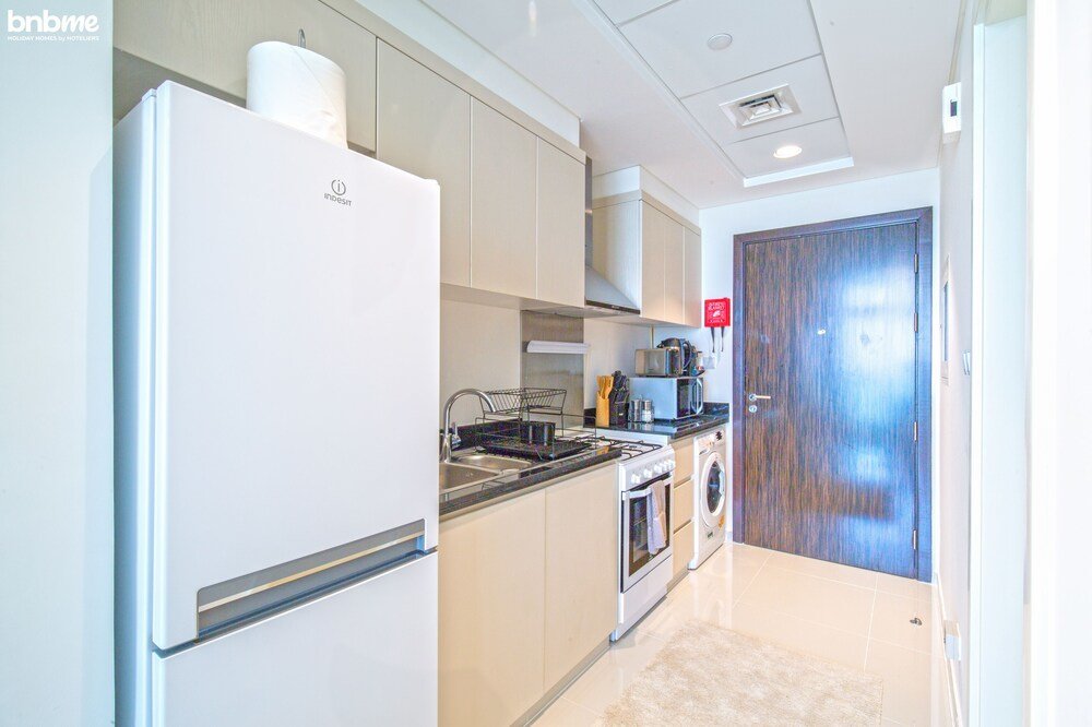 Дубай: ST-Carson Tower-2807 by bnbme homes